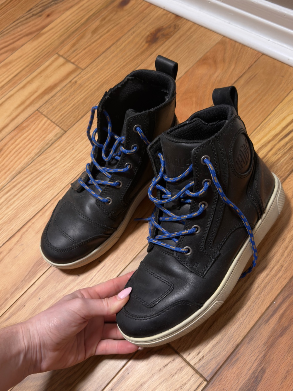 Harley-Davidson Black Leather Chukka Boots with Blue Laces
